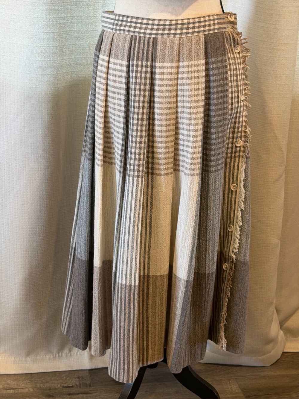 Liz Claiborne Plaid Wool Brown Beige Gray Wrap Midi Pleated Skirt Vintage Sz 14 - Picture 3 of 7